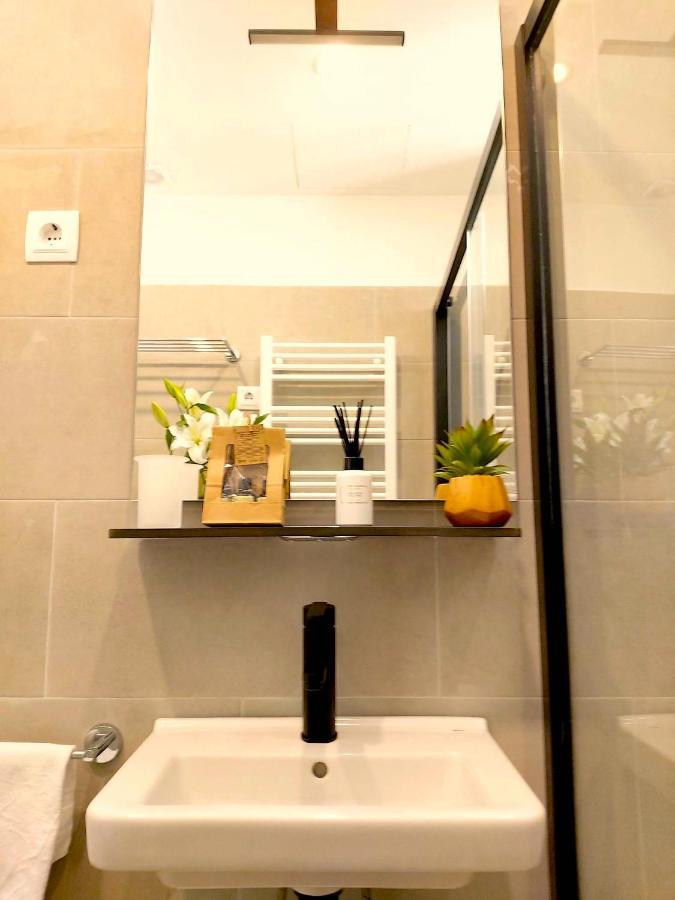 Apartamento Nuevo Y Reformado Al Lado De La Gran Via Madrilena Екстер'єр фото
